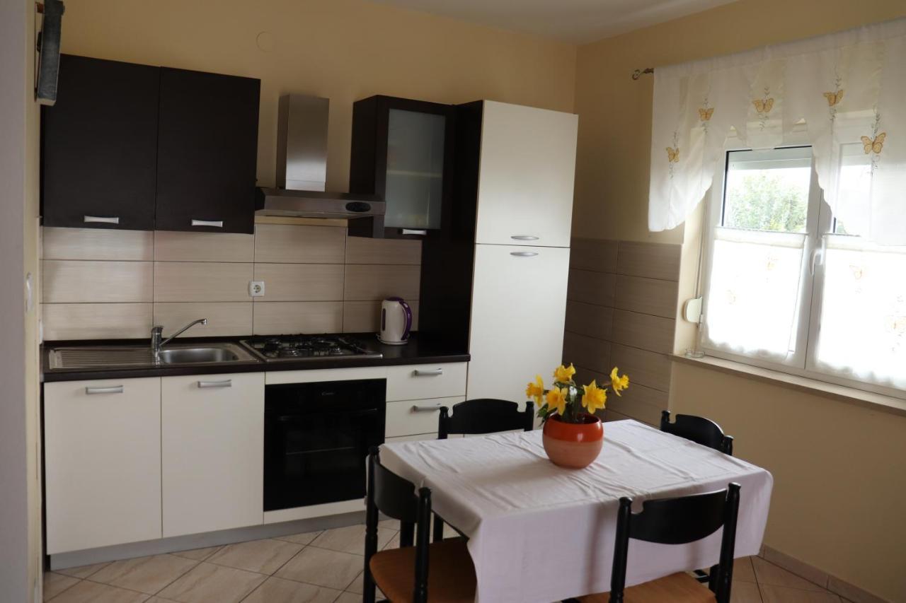 Apartments Vesna Банёл Экстерьер фото